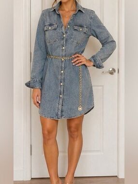 Michael Kors Denim Shirt Dress – Gold Chain Belt – Button Down – Size S